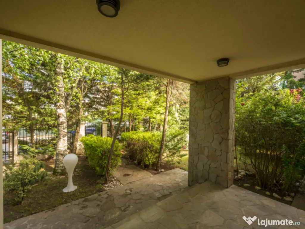 IANCU NICOLAE - COMPLEX TRAIAN, VILA 400 MP TOTAL, LOT 750 M 