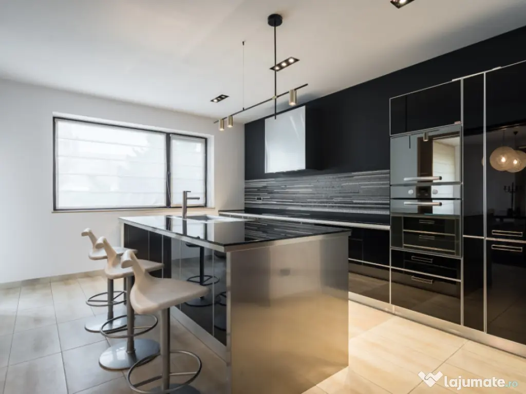 IANCU NICOLAE - COMPLEX TRAIAN, VILA 400 MP TOTAL, LOT 750 M 