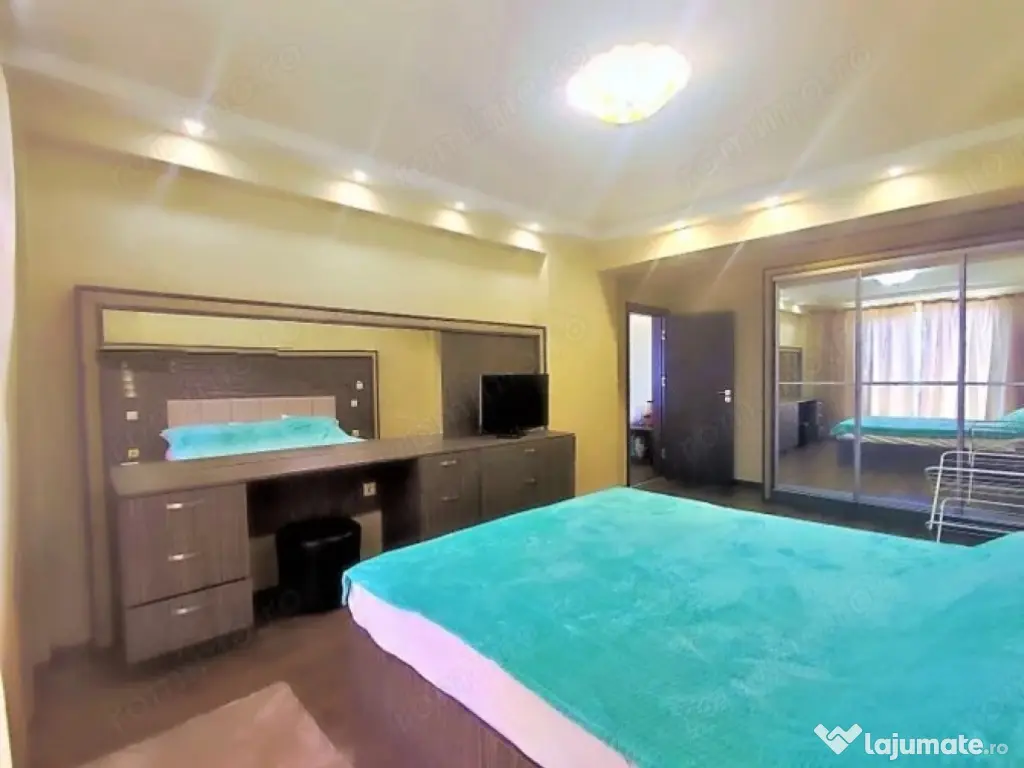 3 camere in zona Complexului Studentesc
