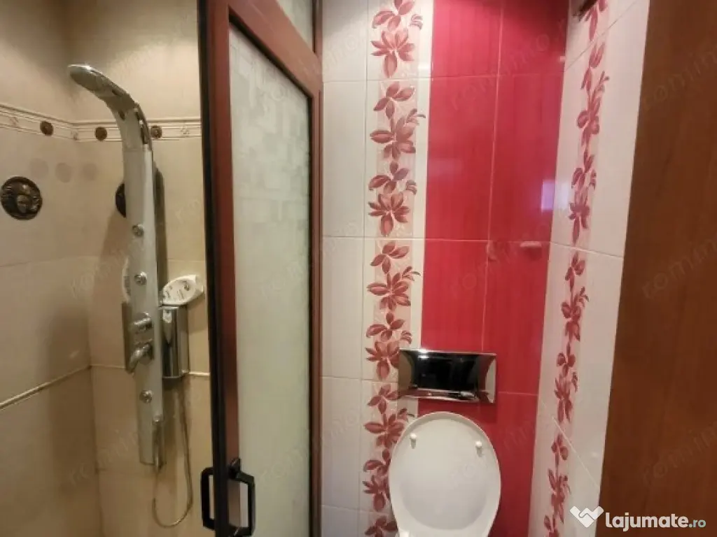 3 camere in zona Complexului Studentesc