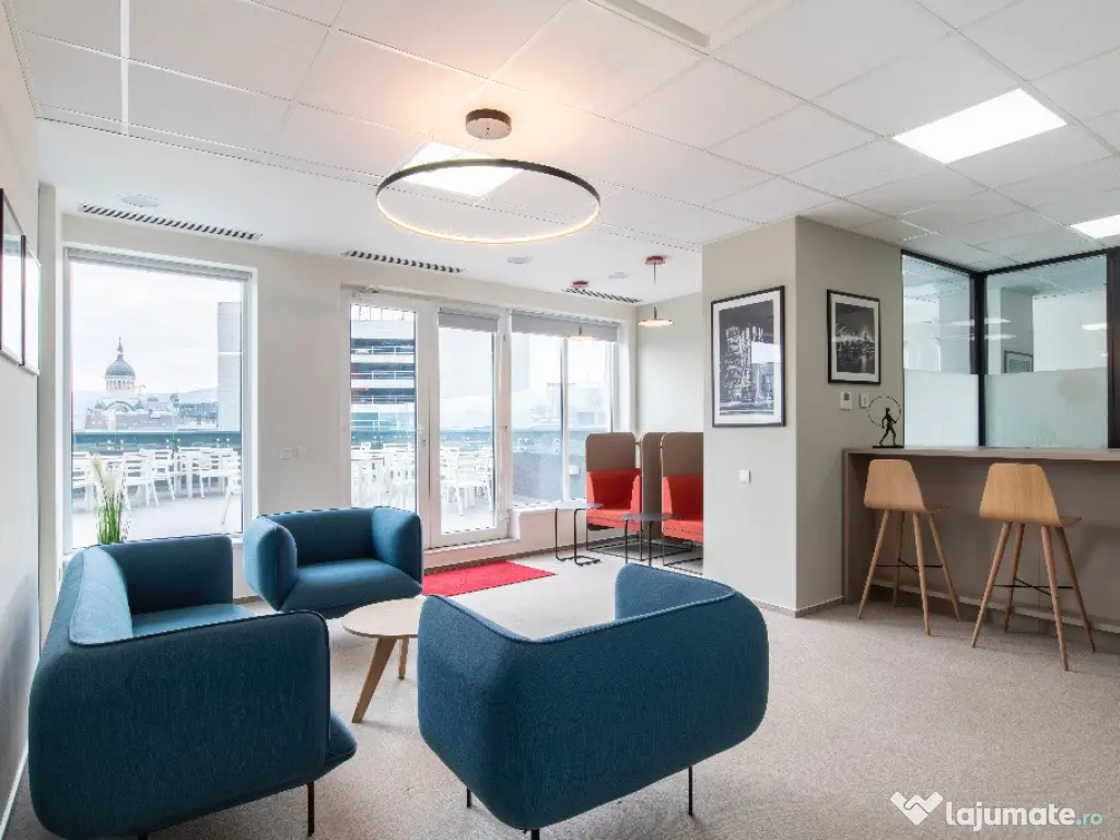 Acces nelimitat la spații de co-working în Regus Central Business Plaz