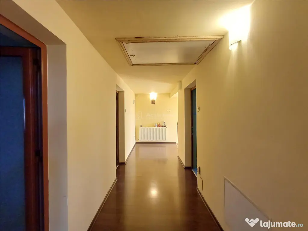 5 camere - 3 bai - 200 mp utili - teren 920 mp - Domnesti - 