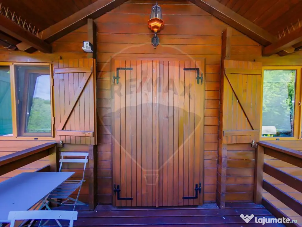 CASA DEOSEBITA DE VANZARE INTRERAURI, COAS