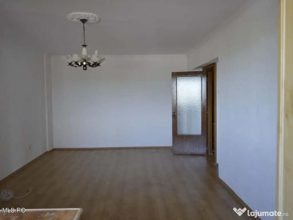 Centru - Apartament 4 camere - 103 mp, 3 balcoane, loc de... 