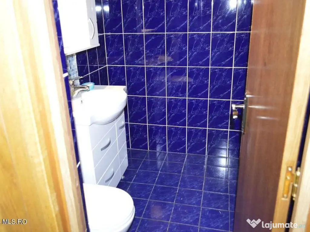 Centru - Apartament 4 camere - 103 mp, 3 balcoane, loc de... 