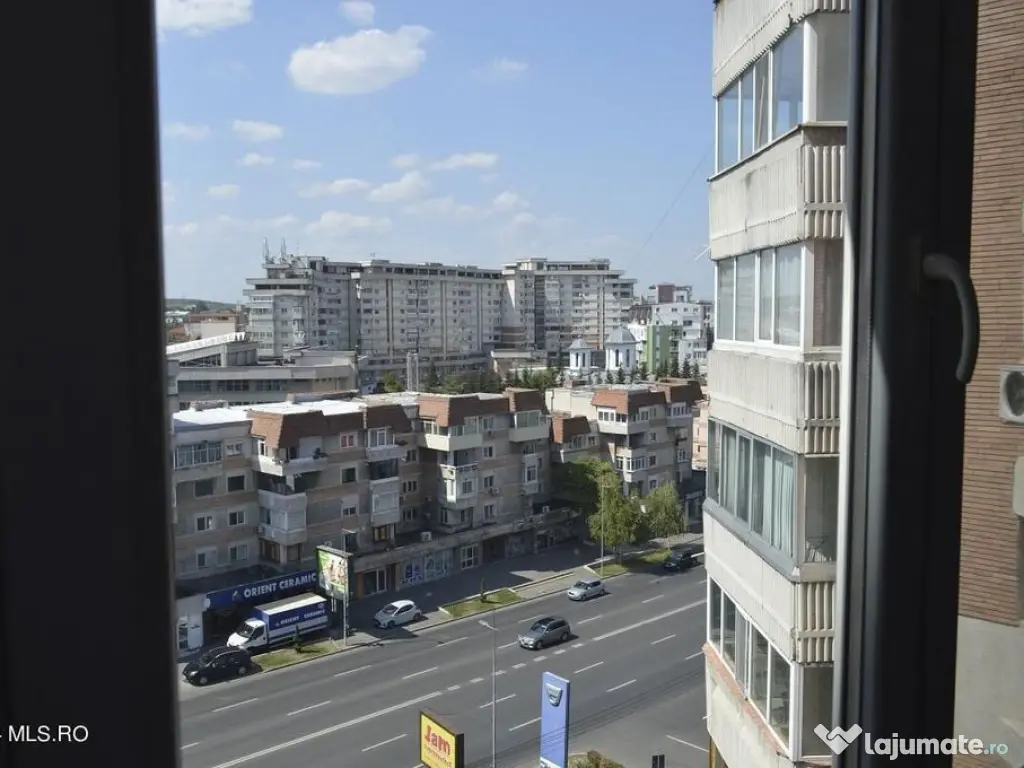 Centru - Apartament 4 camere - 103 mp, 3 balcoane, loc de... 