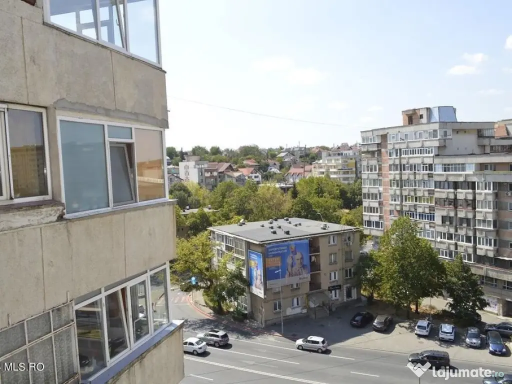 Centru - Apartament 4 camere - 103 mp, 3 balcoane, loc de... 