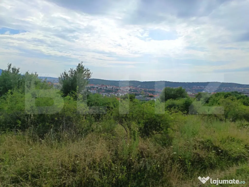 Teren Intravilan, de vanzare, 918 mp, zona Livada Meses