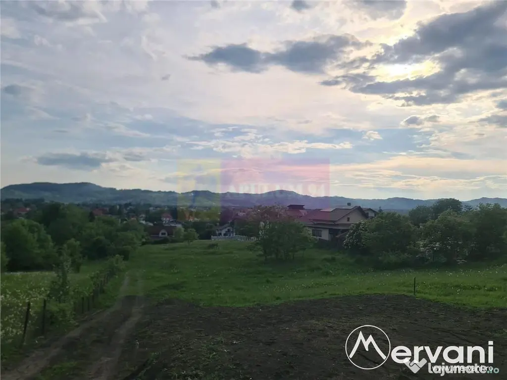 Teren intravilan de vanzare in Campina - Zona Muscel 