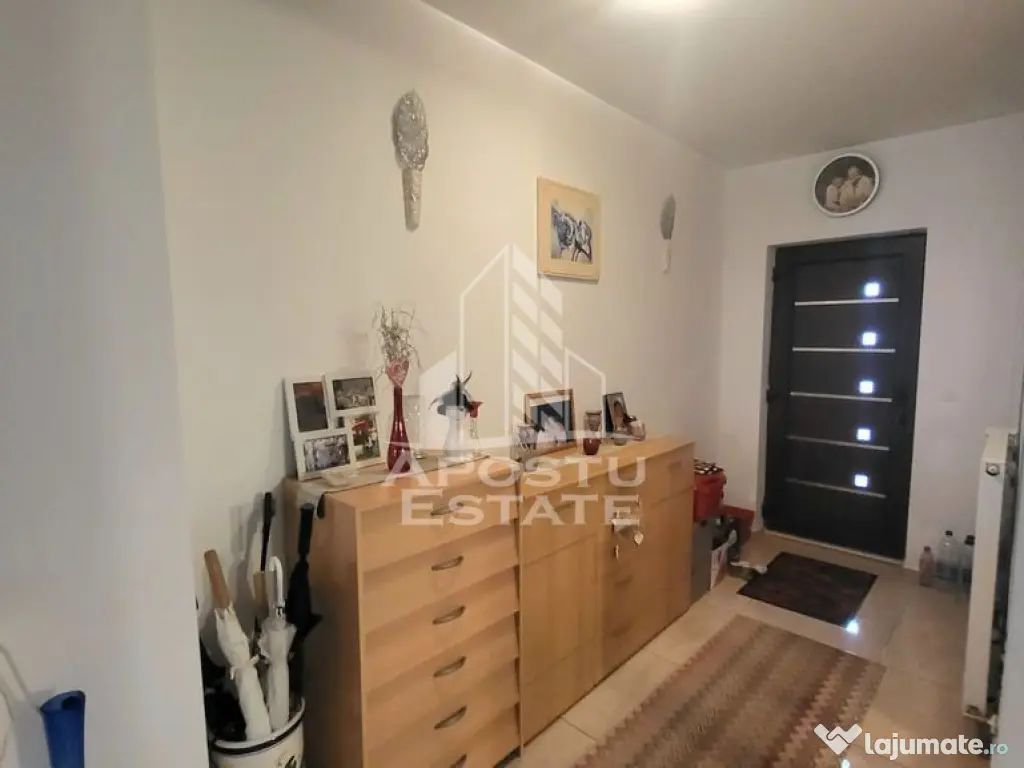 Casa insiruita,3 dormitoare,2 bai,Dumbravita 