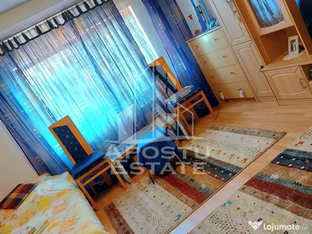 Casa insiruita,3 dormitoare,2 bai,Dumbravita 