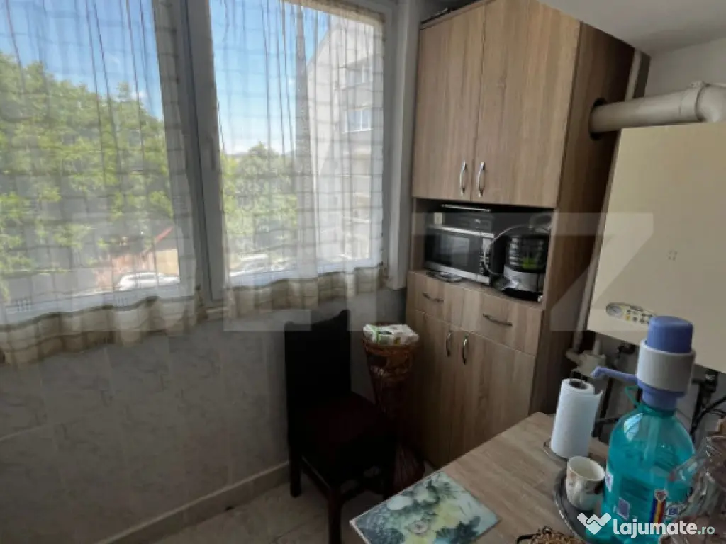 Apartament 2 camere, decomandat, zona Imparatul Traian