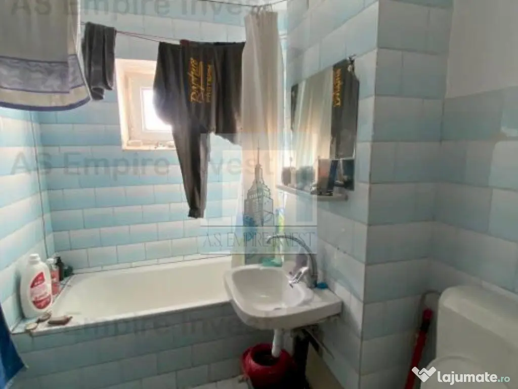 Ap 3 camere decomandat - zona Racadau 