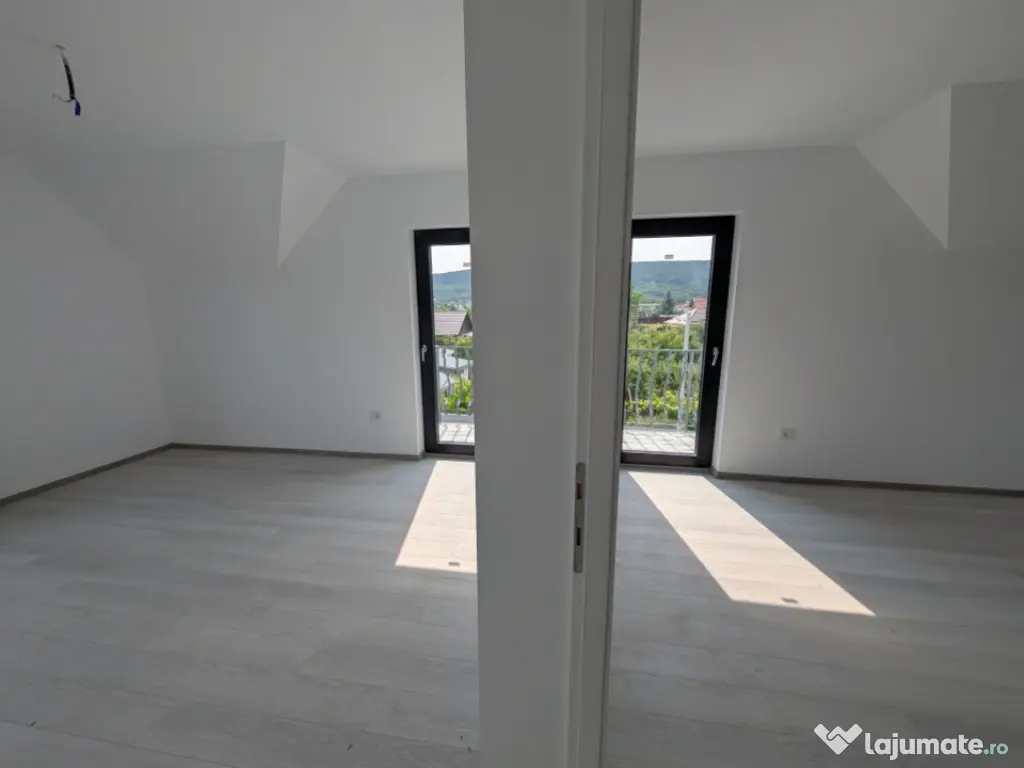 Zonă rezidențială Lilieci - Vila noua finalizare decembri 