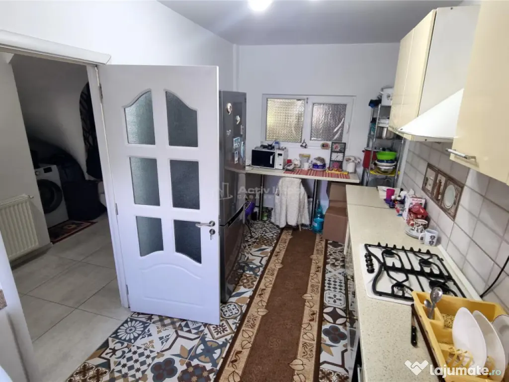 Casa 4 camere Cornetu 