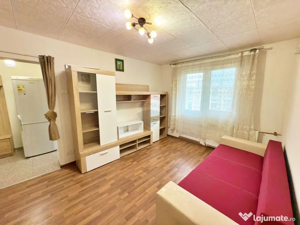 Apartament cu 2 camere de vânzare în zona Aurel Vlaicu 