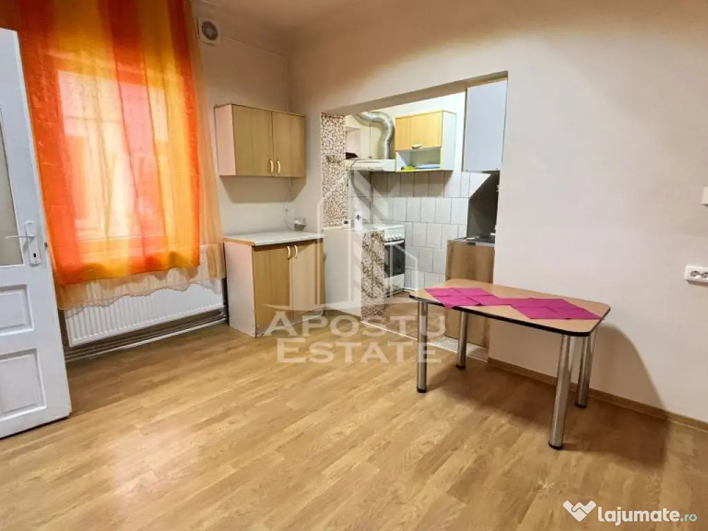 Apartament la curte comuna in zona Garii, renovat, centra...
