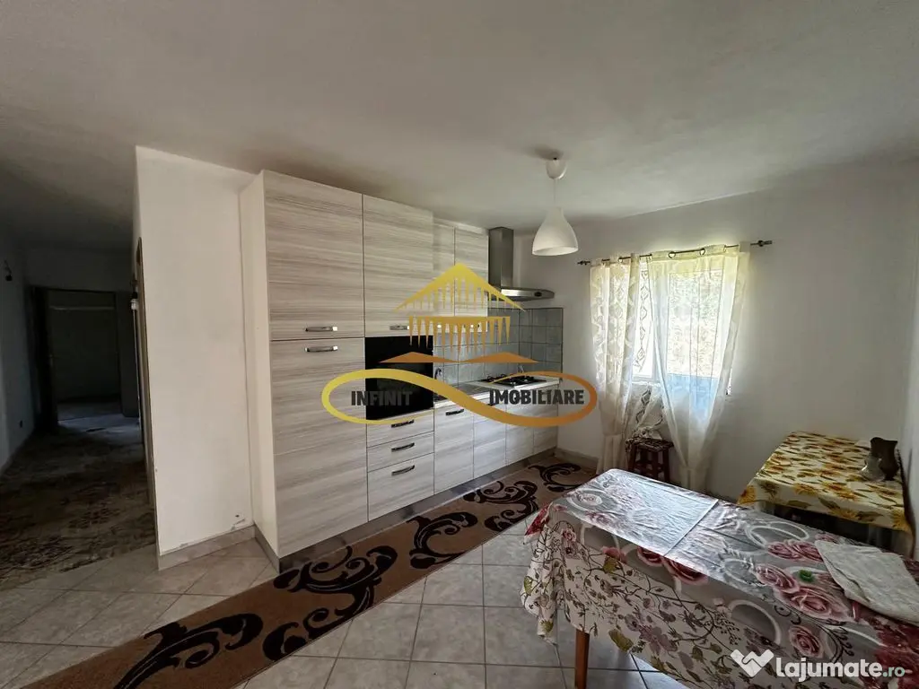 Casa de vanzare in Secuieni / Bacau 