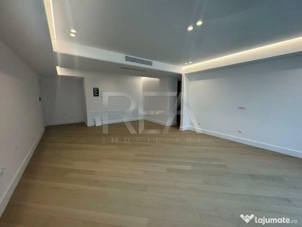 3 camere | Loc de parcare | Cortina 126\Erou Iancu Nicolae\V 