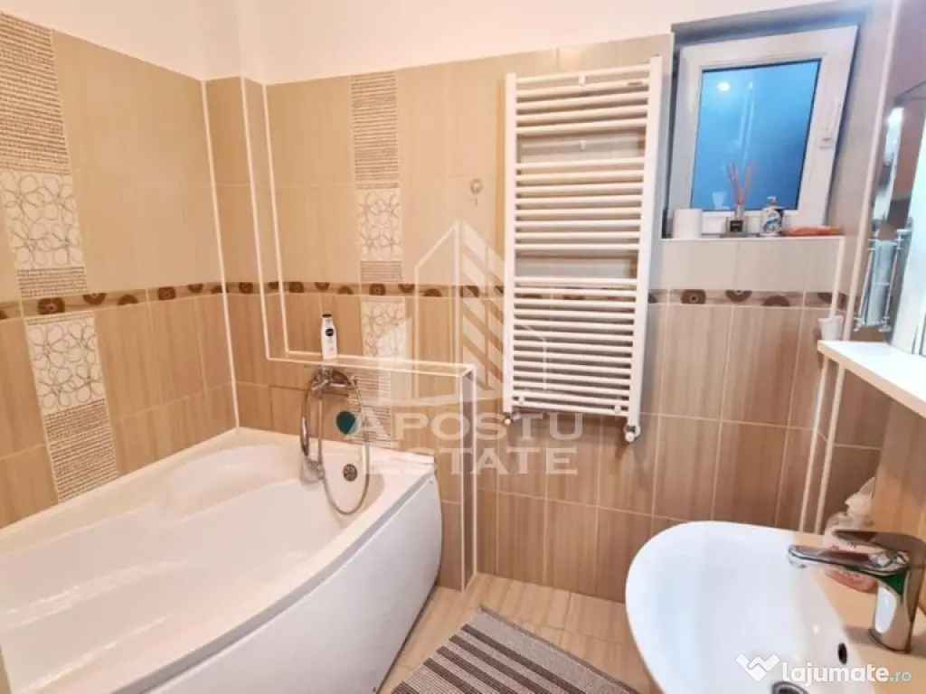 Apartament tip penthouse cu 3 camere, 2 bai, zona Toronta...