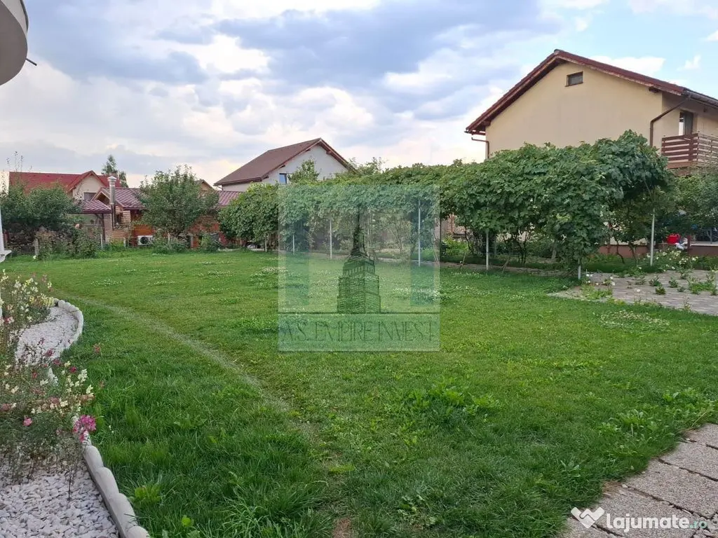 Casa de vânzare în Sânpetru 
