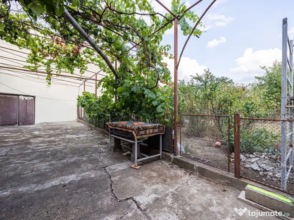 Casă de vânzare în Grădiște – Arad - teren 316 mp ...