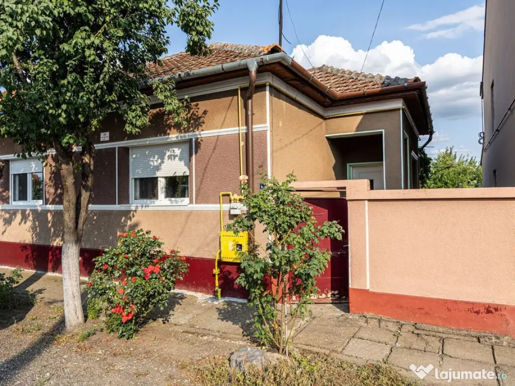 O casă în Grădiște, cu grădină proprie - teren 316 mp