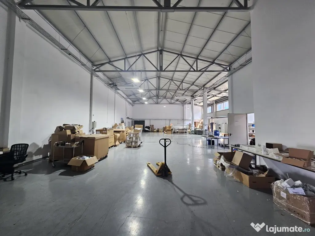 Hala 1000mp de inchiriat in Miroslava