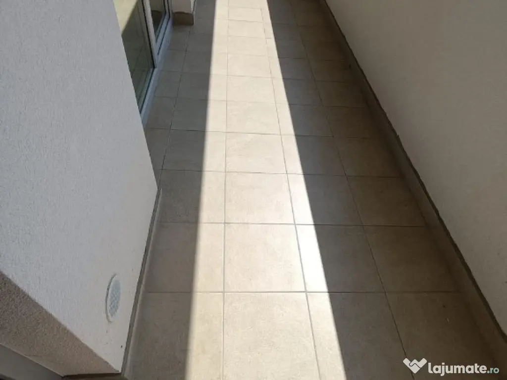 Apartament cu 3 camere,Eroilor,finisat, partial mobilat si utilat