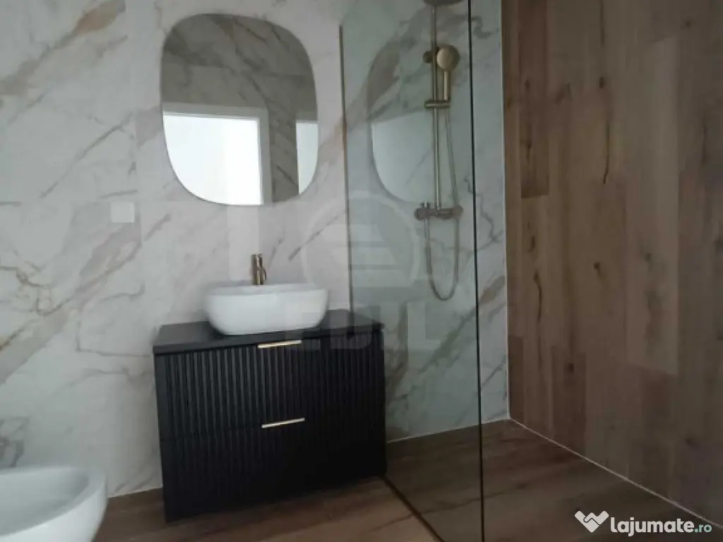 Apartament cu 3 camere,Eroilor,finisat, partial mobilat si utilat