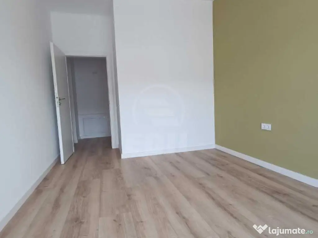 Apartament cu 3 camere,Eroilor,finisat, partial mobilat si utilat