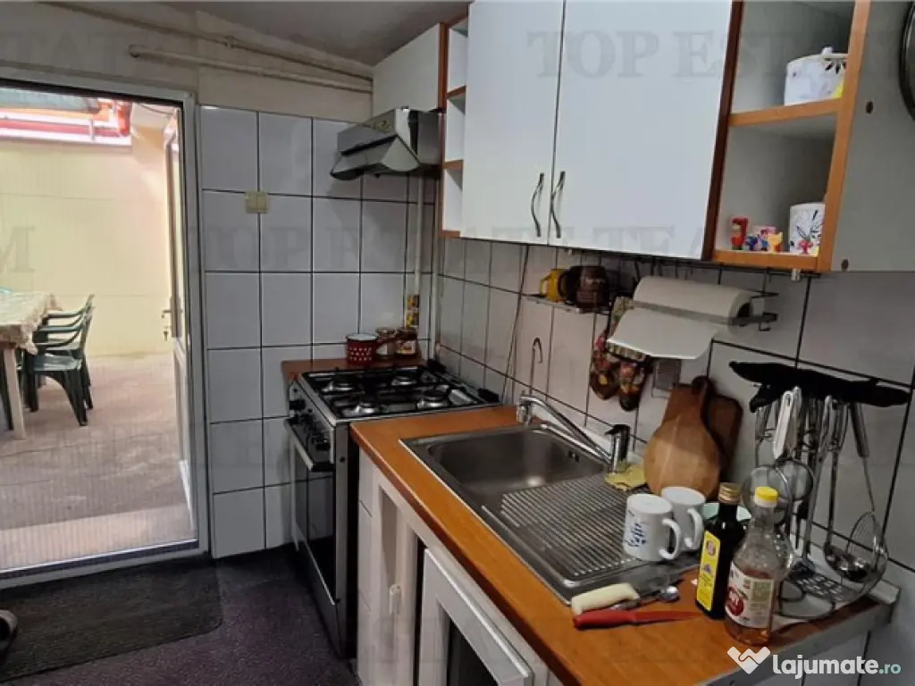 Casa cu gradina, 3 camere Zona I.C Bratianu, Constanta