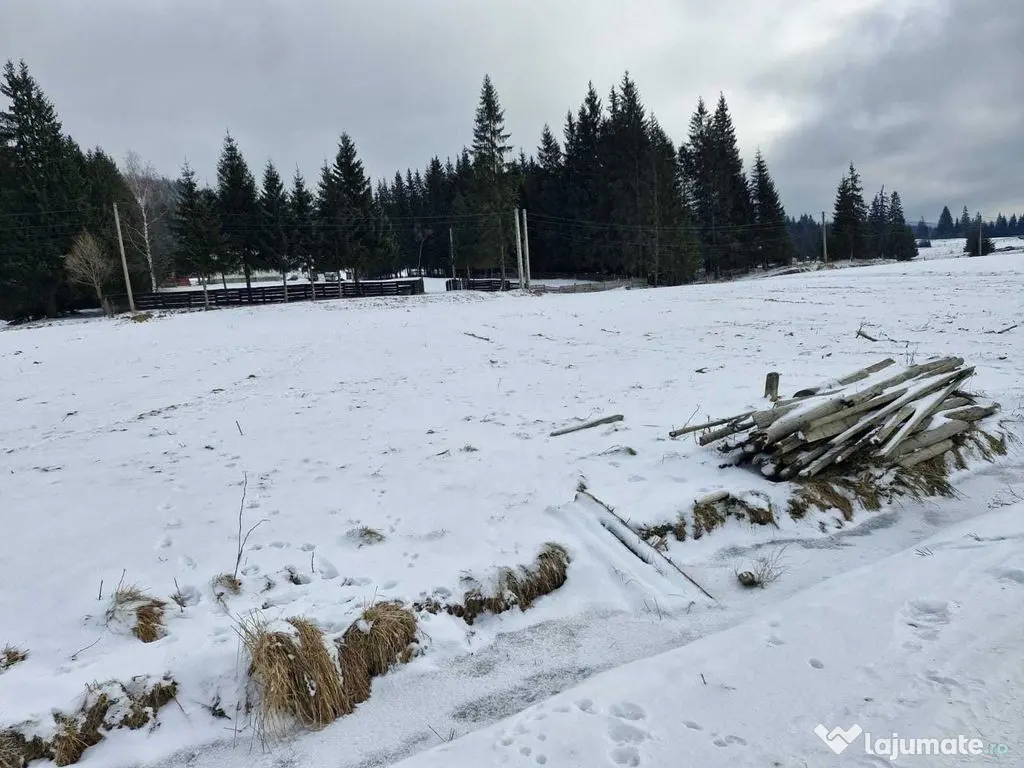 Teren intravilan, 750 mp în loc.Comandău, jud.Covasna. 