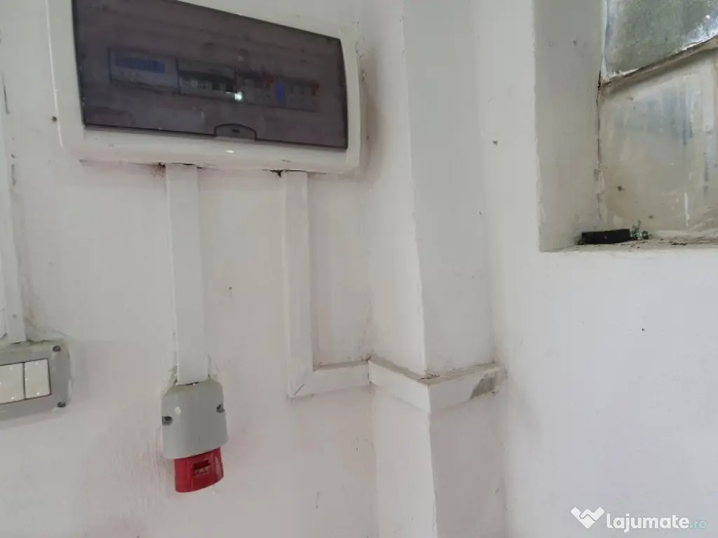 Inchiriez garaj zona Parneava - ID : RH-43593-property 