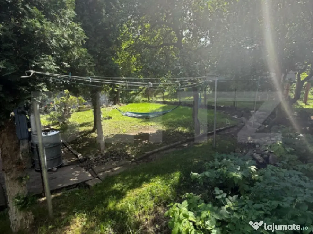 Casa parter, 84 mp , 432 mp teren, zona centru-Primărie