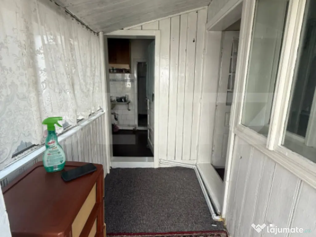 Casa parter, 84 mp , 432 mp teren, zona centru-Primărie