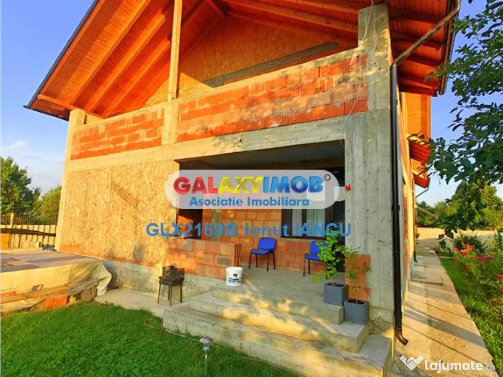 ! Vila spatioasa la rosu, langa padurea Odoreanu - doar 160.