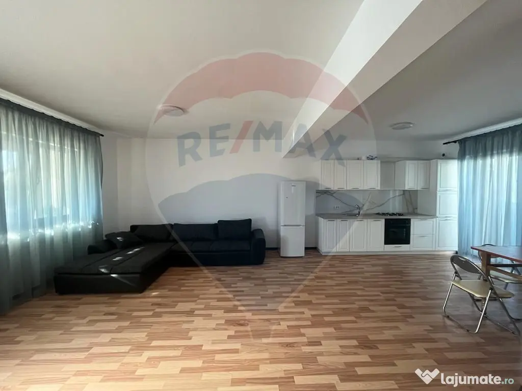 Casă / Vilă de vânzare str Dobrogeanu Gherea Radauti 