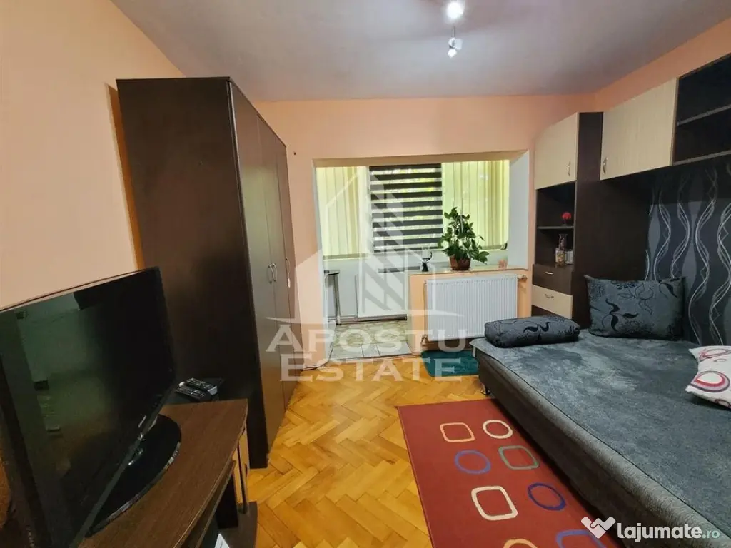 Apartament cu 3 camere, etaj intermediar, centrala propri... 
