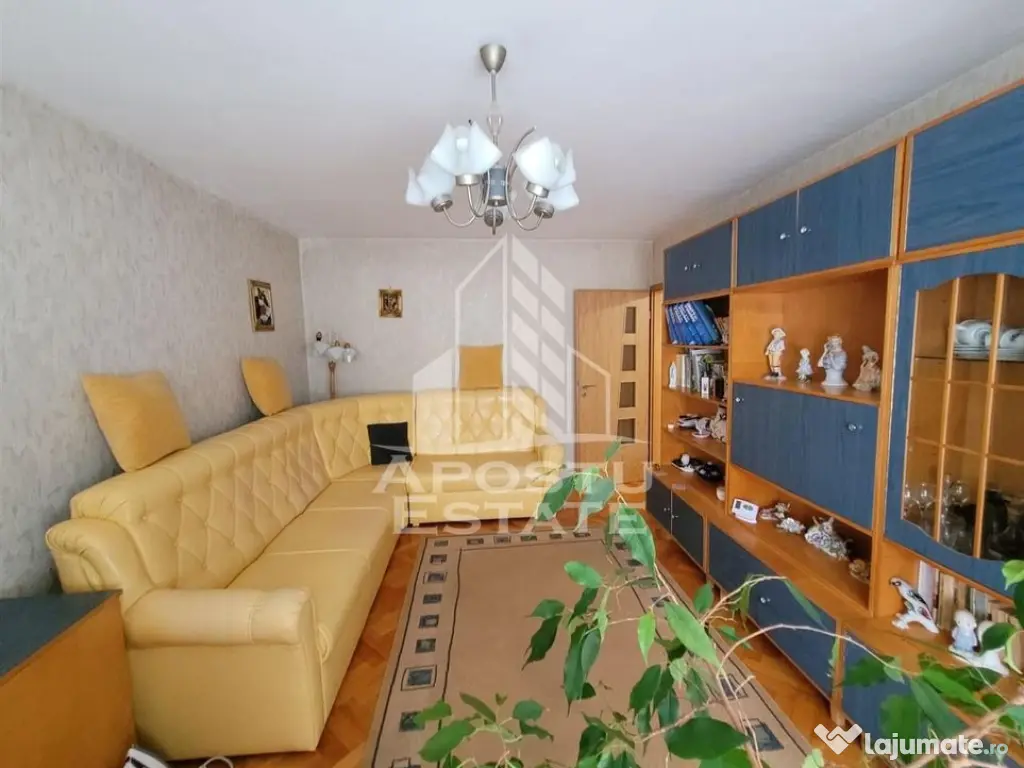 Apartament cu 3 camere, etaj intermediar, centrala propri... 