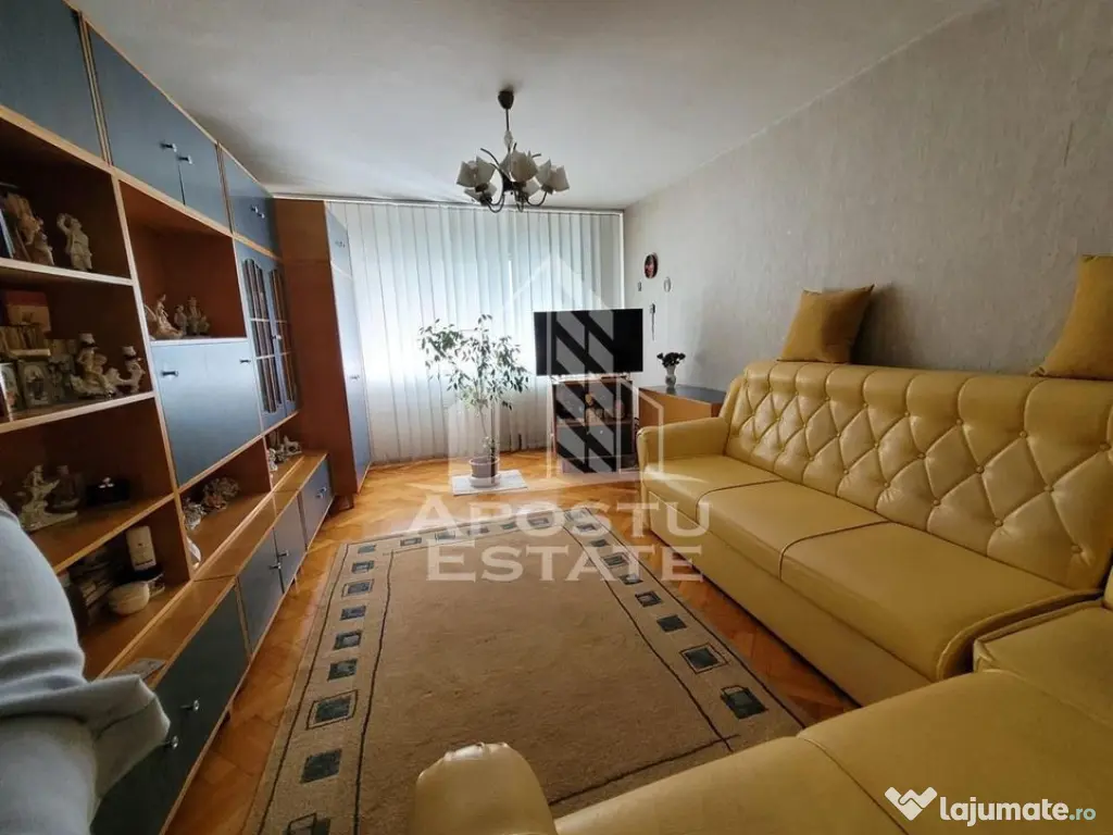 Apartament cu 3 camere, etaj intermediar, centrala propri... 