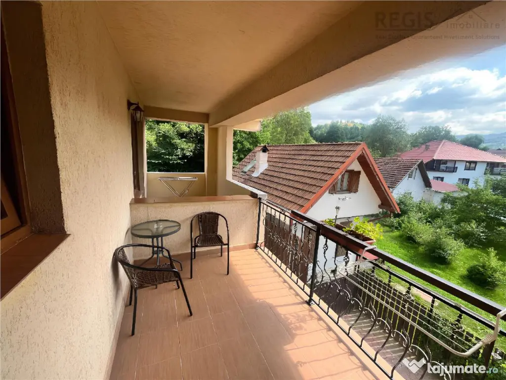 PENSIUNE DEOSEBITA, SIMON, BRAN