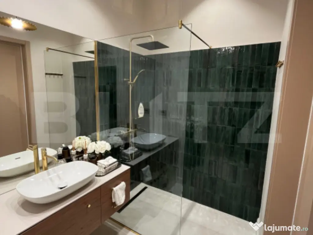 Apartament cu 2 camere, LUX, parcare, zona Centrala