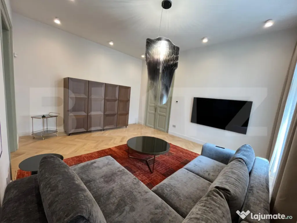 Apartament cu 2 camere, LUX, parcare, zona Centrala