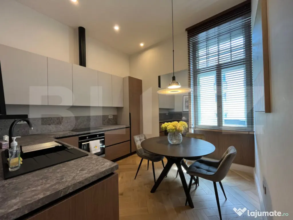 Apartament cu 2 camere, LUX, parcare, zona Centrala