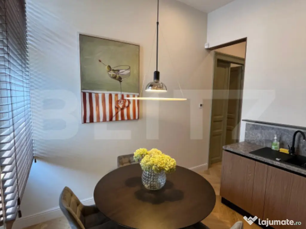 Apartament cu 2 camere, LUX, parcare, zona Centrala