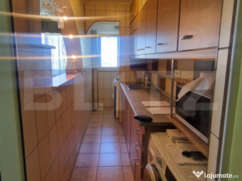 Garsoniera mobilata, etaj intermediar, parcare, beci luminoa