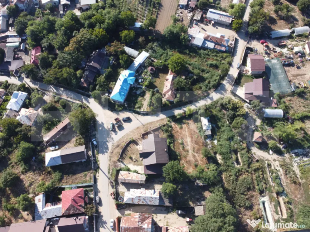 Casă la roșu, de vanzare, 250 mp, zona Slobozia Moara