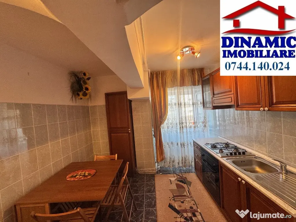 Ap 2 camere, Str. D. Leonida, zona Bradet, 350 EURO/lunar. 