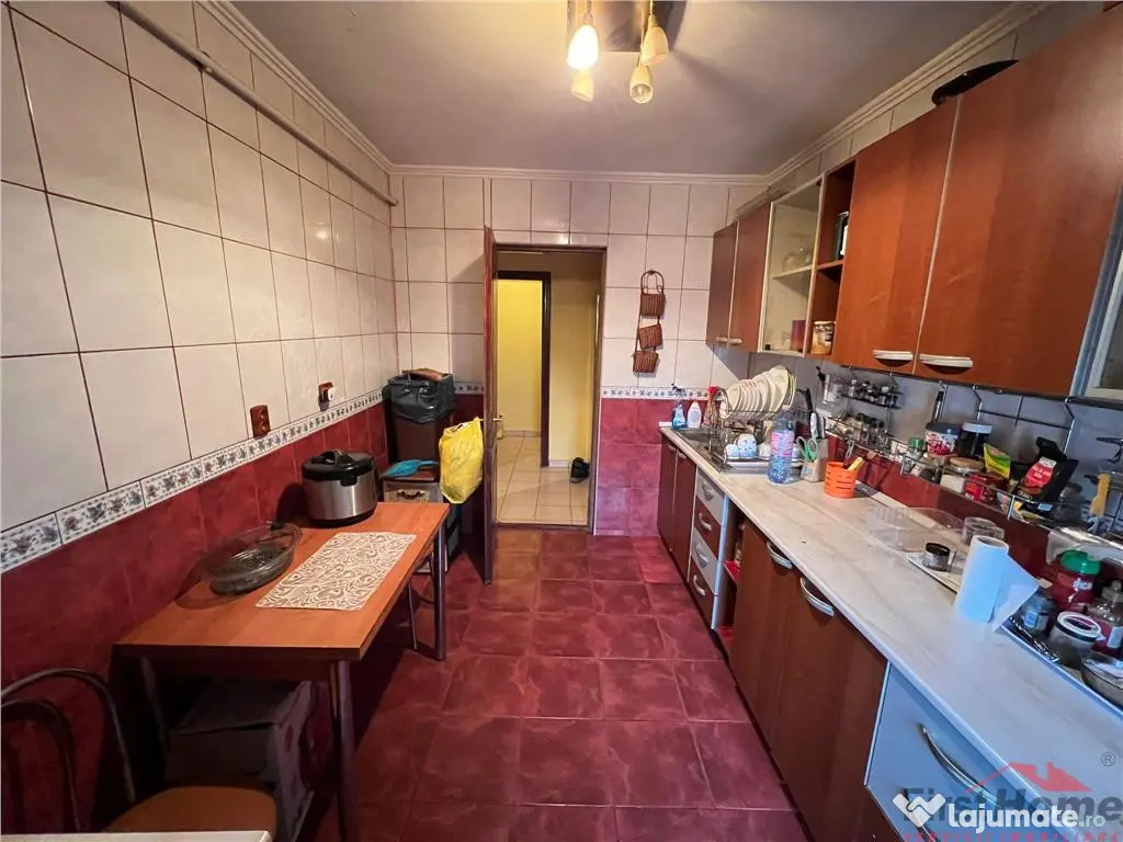 Apartament 4 camere, Primarie, 89mp, etaj 4 cu acoperis 